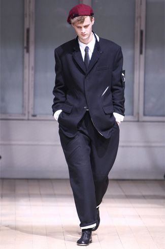 日本设计大师山本耀司的黑色情结